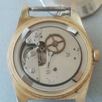 Мъжки часовник Ruhla - UMF 24. Made in GDR. Vintage watch. Ретро модел. Позлата. Механичен механизъм, снимка 3 - Мъжки - 41944640