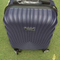 Стилен куфар с колелца за ръчен багаж с твърдо покритие 40/30/20см, снимка 9 - Сакове - 44787745