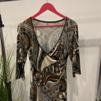 Дамска блуза в размер М, снимка 1 - Блузи с дълъг ръкав и пуловери - 42153446