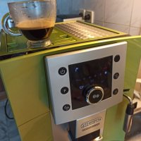 Кафеавтомат Делонги Перфекта, работи отлично и прави хубаво кафе с каймак , снимка 3 - Кафемашини - 41207670