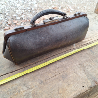 Стара лекарска чанта за домашни посещения , снимка 2 - Антикварни и старинни предмети - 44555337