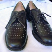 Продавам    мъжки   обувки    номер  41-ви. Колекционерска    класика   от  1975 г., снимка 2 - Официални обувки - 41551153