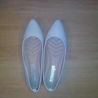 Удобни и леки светло бежови обувки / балеринки от еко кожа DIAMANTIQUE, 37, снимка 2 - Дамски ежедневни обувки - 41513178