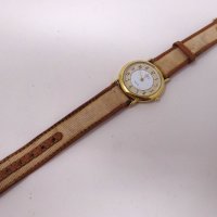 Френски дамски кварцов часовник YEMA, снимка 4 - Дамски - 36100846