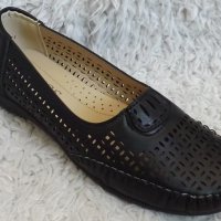 Обувки с перфорация, черни и бели, код 20/ББ2/29, снимка 1 - Дамски ежедневни обувки - 41457869
