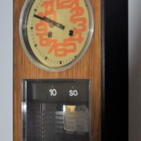 Стенен часовник PREDOM METRON, снимка 3 - Антикварни и старинни предмети - 41079507