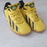 Детски футболни маратонки Adidas F10, снимка 5 - Детски маратонки - 40244438