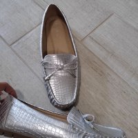 Обувки, снимка 1 - Дамски ежедневни обувки - 41289363