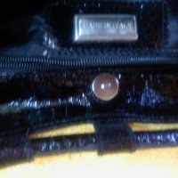 Дамска чанта 100% кожа,естествен лак,Италия, снимка 5 - Чанти - 39742733