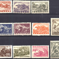 Чисти марки Отечествена война 1946 от България, снимка 1 - Филателия - 44567694
