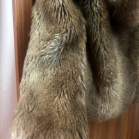 Zara палто изкуствен косъм, снимка 4 - Палта, манта - 44518592