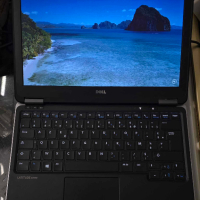 Продавам лаптоп DELL LATITUDE E7240,i5-4300U, 8GBRAM, SSD118GB, снимка 7 - Лаптопи за работа - 44518005