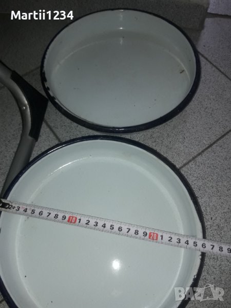 Два броя запазени тави , снимка 1