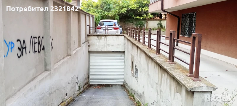 Самостроятелен гараж в Надежда, снимка 1