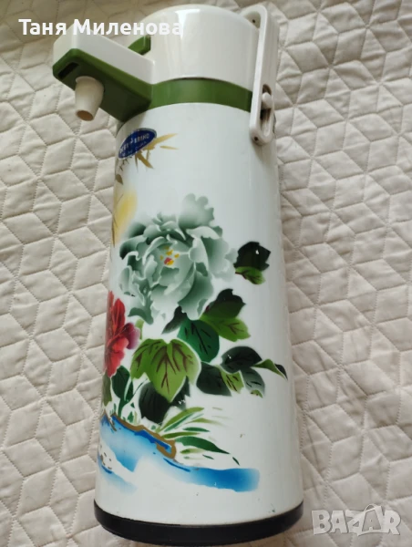 Термос -много добре подържа топлина и  студено, снимка 1