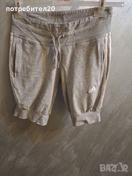 Adidas къси панталони , снимка 1