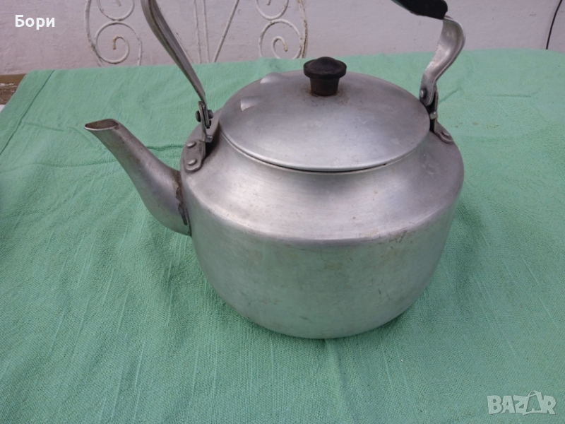 Стар алуминиев чайник, снимка 1