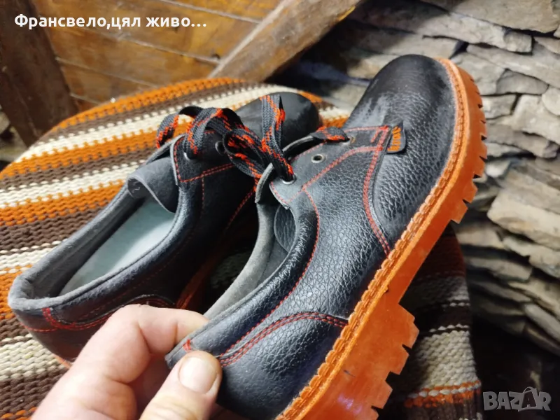 Работни обувки без пластина размер 40, снимка 1