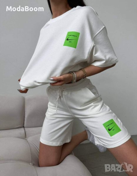 Дамски комплект Nike, снимка 1