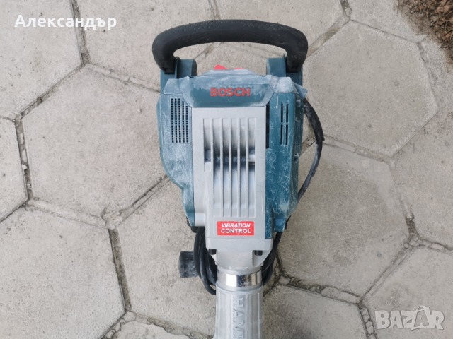 Професионален къртач със захват 6-стен Bosch GSH 16-30 , 1750 W, снимка 8 - Други инструменти - 44700543