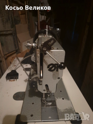 Професионално сарашка шевна машина Adler, снимка 4 - Други машини и части - 53837269