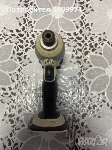 Импакт makita 18v, снимка 4 - Винтоверти - 52563425