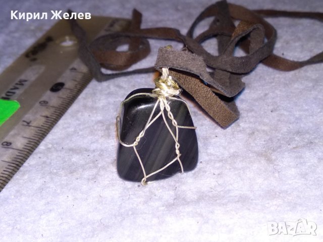 КРАСИВ ВИНТИДЖ - АРТ МЕДАЛЬОН НАТУРАЛЕН КАМЪК ЧЕРЕН АХАТ с ШНУРЧЕ от ВЕЛУР 21268, снимка 4 - Колиета, медальони, синджири - 41483291