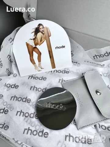 Rhode Mirror Оригинално метално
огледалце Rhode от Hailey Bieber, снимка 4 - Други - 56140093