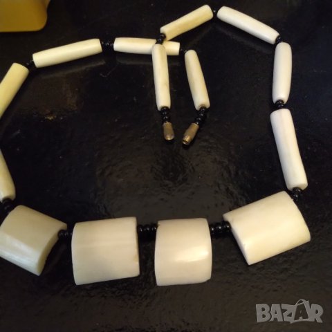 Огърлица АРТ ДЕКО алабастър и оникс разпродажба , снимка 2 - Колиета, медальони, синджири - 39077078