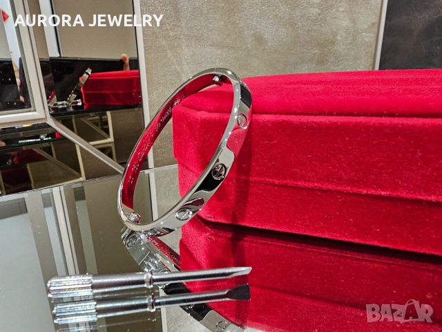 CARTIER Love White Gold Гривна с Отверка, снимка 2 - Гривни - 53148901