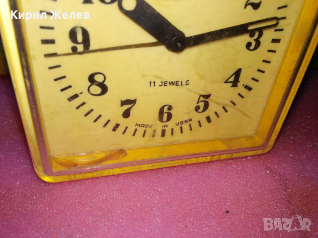 SLAVA MADE in USSR Стар КОЛЕКЦИОНЕРСКИ РУСКИ БУДИЛНИК МЕХАНИЧЕН НАСТОЛЕН ЧАСОВНИК СЛАВА СССР 43576, снимка 5 - Антикварни и старинни предмети - 44548898