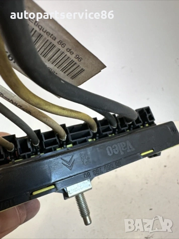 Кутия за предпазители за Peugeot 407 2.2 HDI (2007) 9636079380, снимка 2 - Части - 53700408