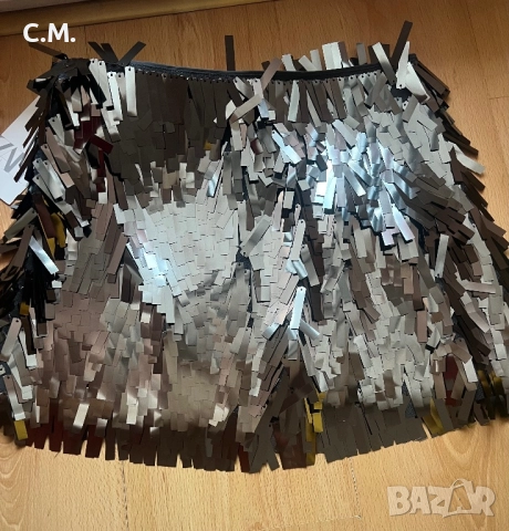 Zara пола с пайети