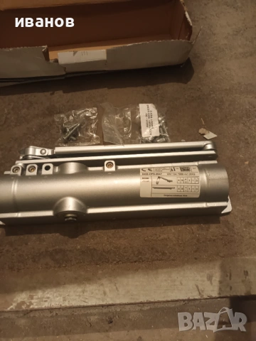 Продавам автомат эа тежка врата 