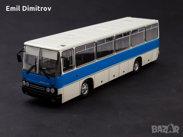 Умален модел на автобус Ikarus-256, в мащаб 1:43, снимка 3 - Колекции - 35981600