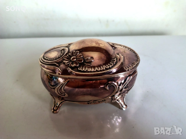 Страхотна Стара Кутия За Бижута