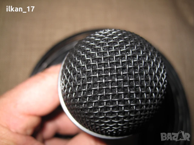 Mикрофон Качествен динамичен с професионално качество Stagg MD-1000 НОВ! Със кабел  Внос от Германия, снимка 3 - Микрофони - 43788543