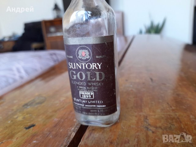 Стара бутилка от Suntory Gold, снимка 3 - Други ценни предмети - 41748932