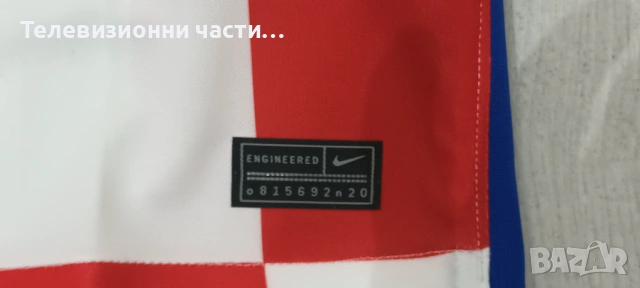 Чисто нова оригинална футболна тениска Хърватия домакински екип 2020/2021 Nike CD0695-100 размер L, снимка 10 - Спортни дрехи, екипи - 53303656