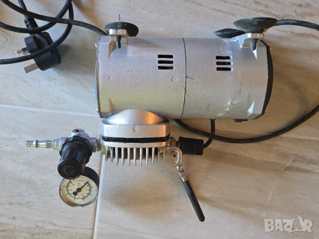 МИНИКОМПРЕСОР, снимка 2 - Други машини и части - 51582488