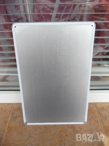 Метална табела алкохол Jameson Irish Whiskey Джеймисън уиски ирландско момиче сервира секси бутилка , снимка 3 - Декорация за дома - 52726624