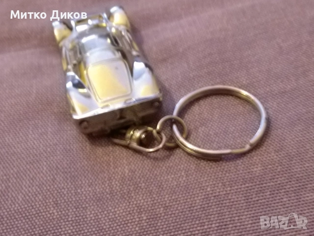 Ключодържател Ферари малка метална количка нов, снимка 8 - Колекции - 53322864