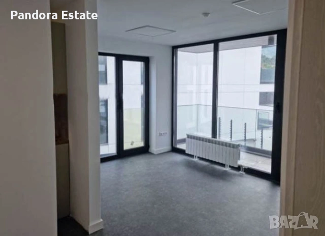 Продава тристаен апартамент в кв. Студентски град