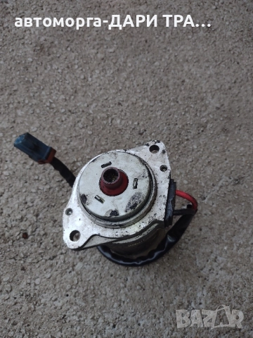 ЕлектромМотор за кормилна система за Опел Корса Ц/Опел Комбо Б GM 13 136 675 Opel Corsa C/Combo B, снимка 2 - Части - 52301483