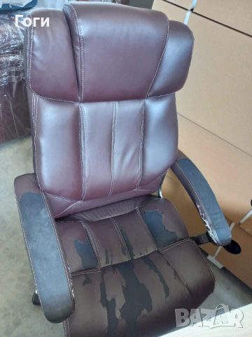 Бюро плюс стол комплект всичко , снимка 3 - Столове - 53633598