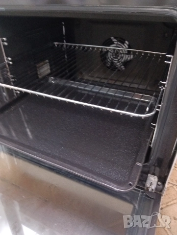 Свободно стояща печка с керамичен плот VOSS Electrolux с две години гаранция!, снимка 2 - Печки, фурни - 53001902