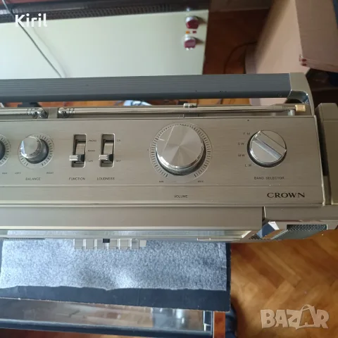 Радиокасетофон Crown CSC-950L, снимка 3 - Радиокасетофони, транзистори - 55769564