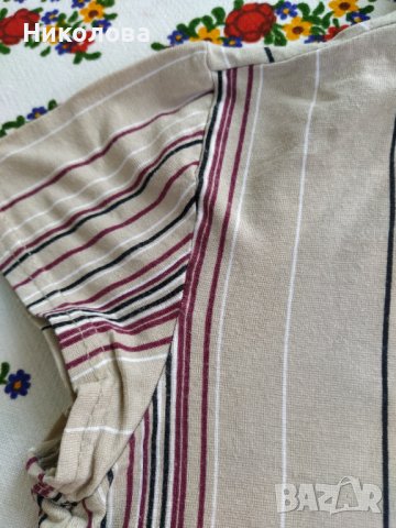 Памучна блуза с къс ръкав.