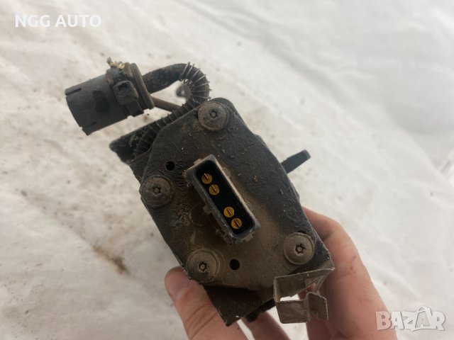 Моно инжектор, Дросел за VW 1.8, 051133015S, 0438201127, 3435201528, 120 лв, снимка 3 - Части - 41448366