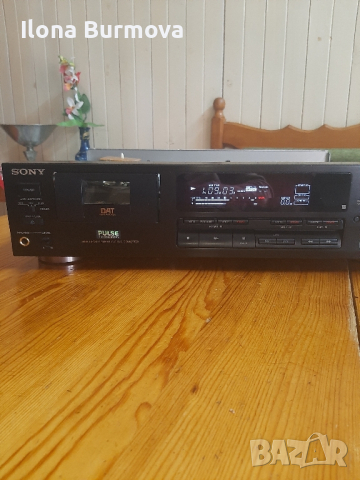 DAT RECORDER"SONY"DTS-690, снимка 1 - Декове - 44777359